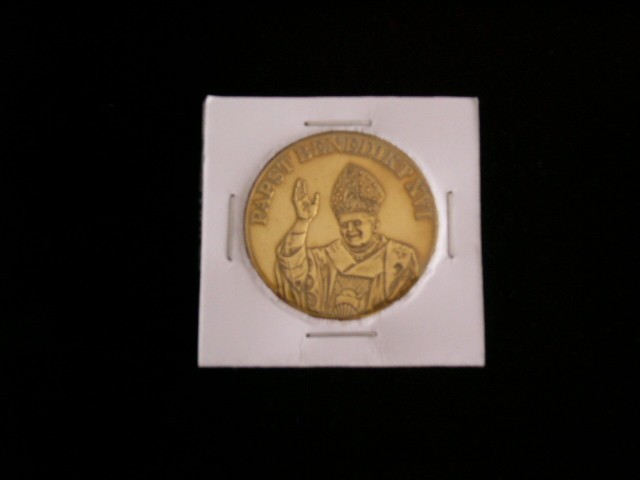 D12 35 - Medalie amintire - Papa Benedict - Stephansdom - Viena - Austria