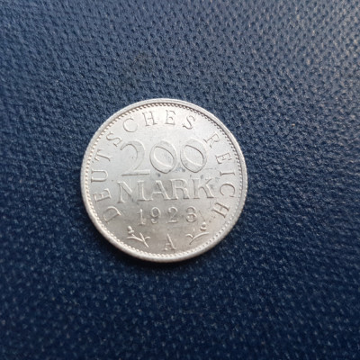 E324-Moneda 200 Marci Deutches Reich 1923 aluminu 2.2 cm stare buna. foto