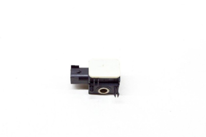 Senzor de impact st&acirc;nga spate HYUNDAI SANTA F&Eacute; II CM 2006 OEM: 95920-2B000,SA3200800-00 13809257