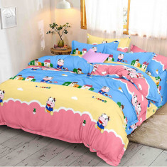 Lenjerie de pat pentru o persoana cu husa elastic pat si 2 fete perna patrata, Joyful Cows Pink, bumbac ranforce, gramaj tesatura 120 g/mp, multicolor