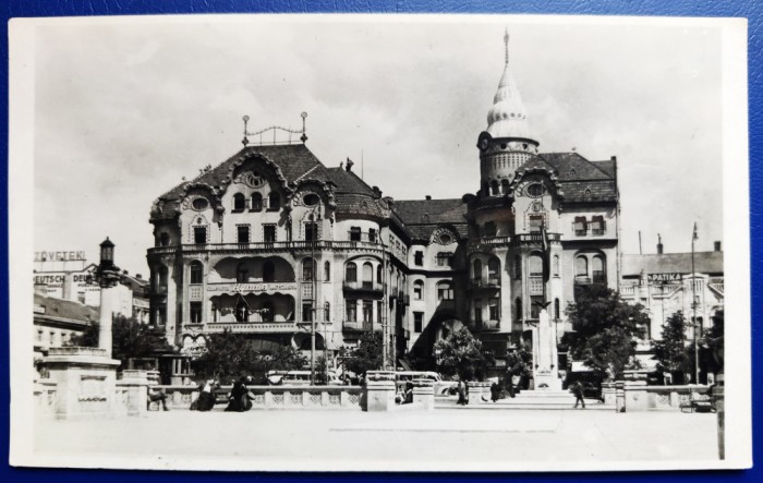 Oradea Nagyvarad 1943 Saspalota Palatul Vulturului - tip fotografie, animata, circulata la Budapesta, 2 timbre intacte, stampila lizibila