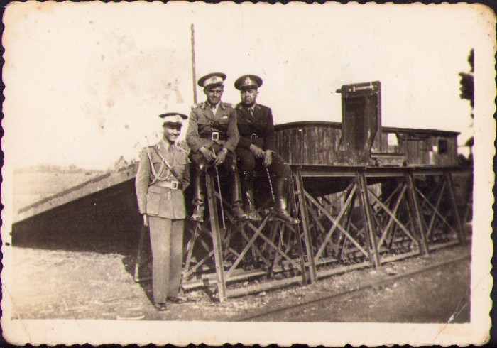 M253 Ofițeri rom&acirc;ni, perioada interbelică