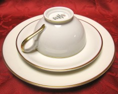 SET MIC DEJUN PORTELAN CREM IVOIRE ROSENTHAL ELFENBEIN ANUL 1949 MODEL ELSE CEASCA CAFEA SI FARFURII