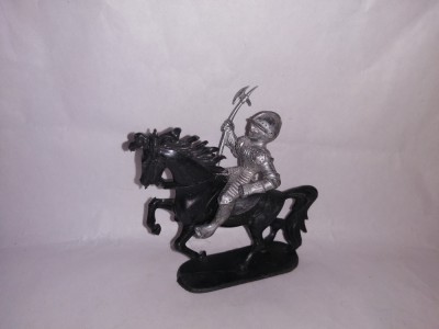 bnk jc Germania - Jean Hoeffler - cavaler medieval cu halebarda - calare foto