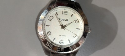 CEAS DE MANA QUARTZ SECOND DAR PERFECT FOSSIL FUNCTIONEAZA PERFECT foto