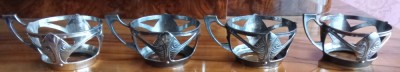 WMF Art Nouveau, o colecție de 4 suporturi pentru pahar cu o farfurie, metal Britannia din 1910 foto