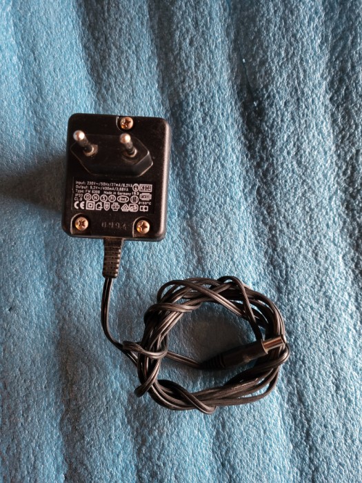 alimentator 9,2 volti - 400mA