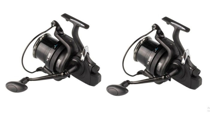 Set 2 mulinete eastshark YN 8000 cu baitrunner