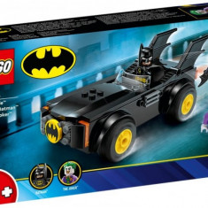 LEGO Super Heroes Urmarire pe Batmobile Batman contra Joker 76264