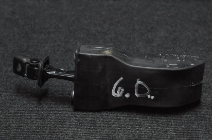 Limitator ușă dreapta spate VW TIGUAN 5N_ 2014 OEM: 5N0839267 1732326