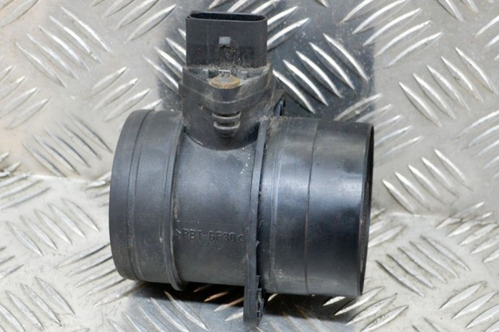 Debitmetru de aer VW PHAETON 3D_ 2004 OEM: 0281002461,074906461B 13560461