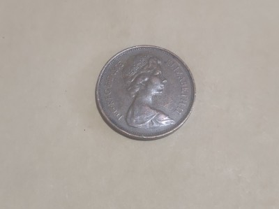Moneda 2 (TW0) NEW PENCE- Anglia / Marea Britanie, 1975 foto