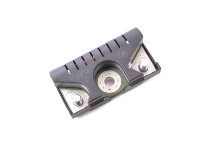 Amplificator de antena AUDI A8 D4 4H_ 2011 OEM: 4H0035570A