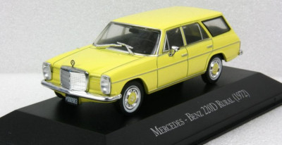 Macheta Mercedes-Benz 220D Break/Rural W115 - IXO/Altaya 1/43 foto