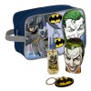 Set Batman, Apa de toaleta 90ml, Figurina 2in1, Spumant de baie si Sampon 300ml, Breloc, in borseta cool, Baieti
