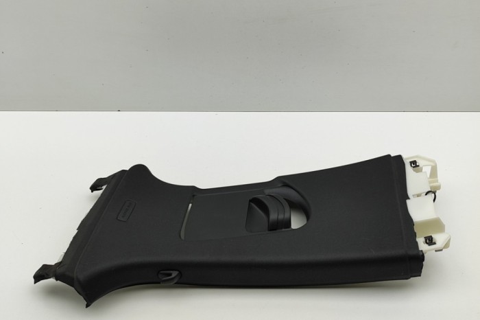 Ornament st&acirc;lp B st&acirc;nga AUDI A6 C8 Avant 4A5 2024 OEM: 4K0867243C 31303467