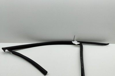 Bandou superior ușă dreapta față BMW 3 G20, G28 2024 OEM: 7407404 30739865 foto