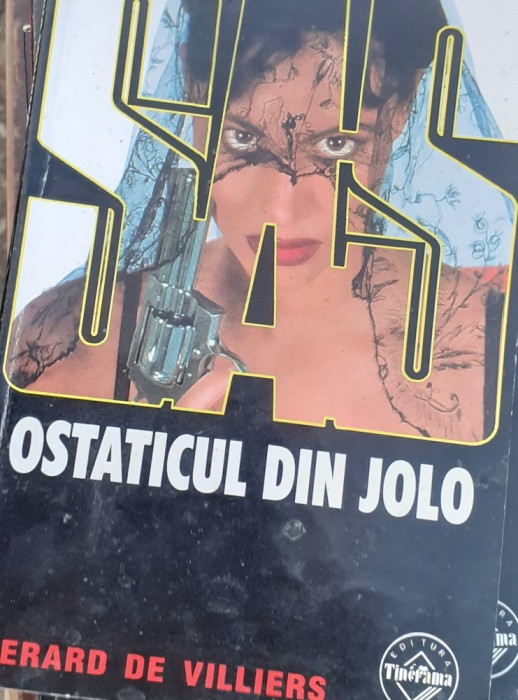 OSTATICUL DIN JOLO GERARD DE VILLIERS SAS