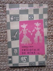 TRICOTAJE DE MANA DE CORNELIA BOTH