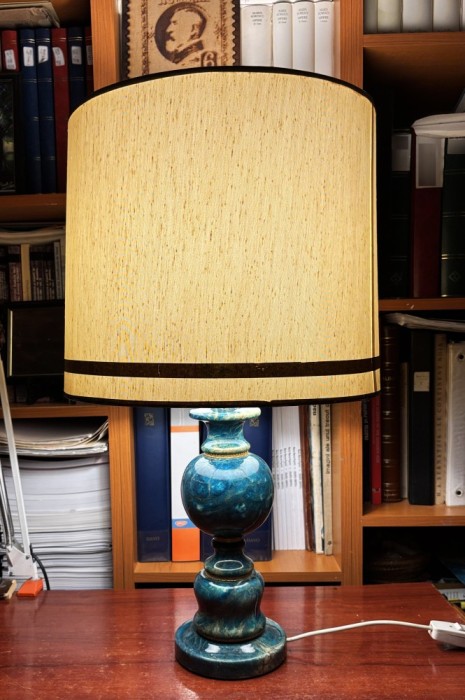 PRESTIGE - Veioza mare vintage, din alabastru original sculptat manual, cu abajur textil, functionala