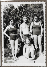 C64 Barbat si tinere costum baie Transilvania anii 1930 foto