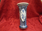 VAZA DELFT ROYAL SPHINX BOCH CU DECOR FLORAL 26 CM