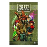 Cumpara ieftin Pilot Season Volume 1