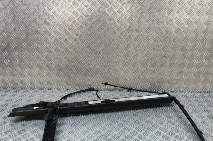 Rulou parasolar ușă st&acirc;nga spate MERCEDES-BENZ S W222, V222, X222 2015 OEM: A2228100120 30479833