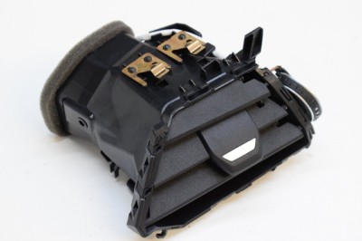 Gura de ventilație planșa de bord BMW 3 Touring G21 2019 OEM: 6848618,64226848618 11382901 foto