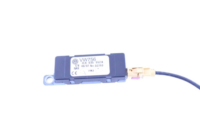 Amplificator de antena VW TOUAREG 7LA, 7L6, 7L7 2009 OEM: 7L6035552A 18126275