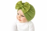 Caciulita verde tip turban cu fundita din tulle aplicata (Marime Disponibila: