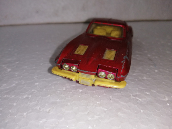 bnk jc Corgi 310 Chevrolet Corvette Stingray