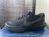Adidasi Negri Nike