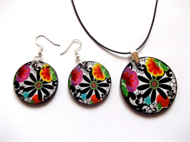 Set bijuterii lemn cu flori stilizate multicolore 40680