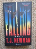 Falling. In picaj - T.J. Newman, Thriller, Bookzone, 325 pagini, Romana, 2021, Roman de Suspans