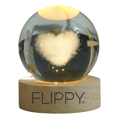 Lampa LED Decorativa, Bila de Cristal cu Diametru 6cm, Model Inima 3D, Alimentare USB, Suport din Lemn, Lumina Alb Cald foto