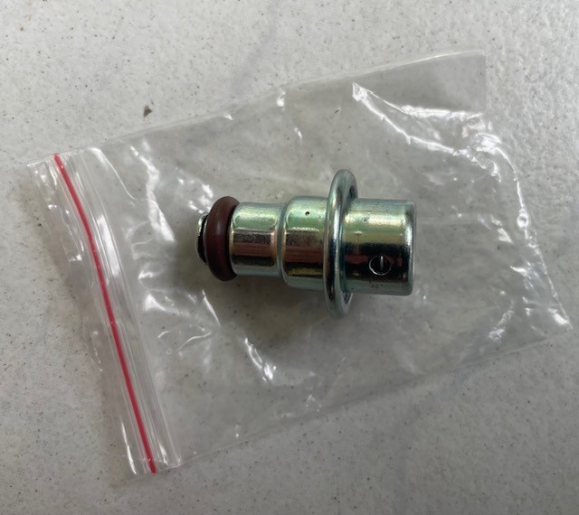 Regulator presiune combustibil Suzuki GSX-R GSXR1000 07-18 GSXR600 GSXR750 08-18