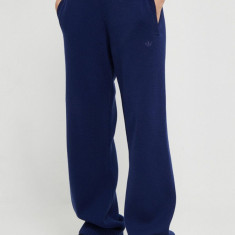 adidas Originals pantaloni de trening din bumbac culoarea albastru marin, neted