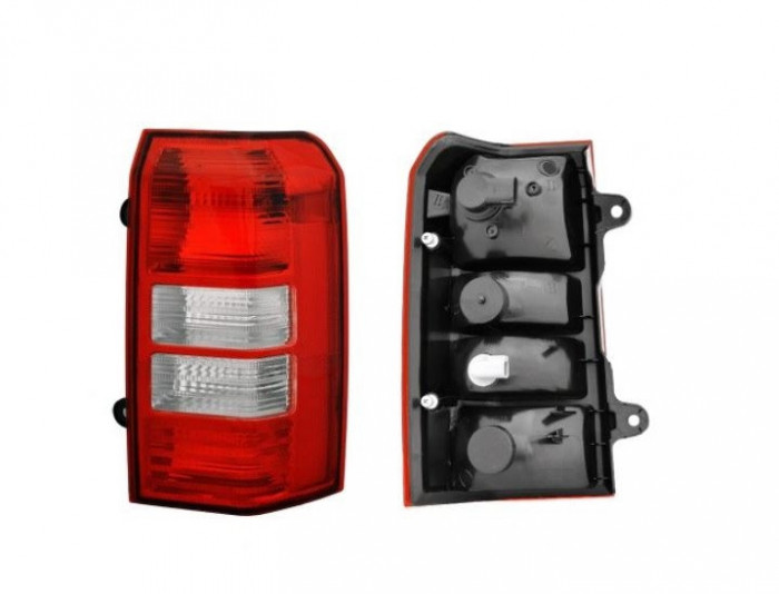 Stop spate lampa Jeep Patriot (Pk), 01.2007-, spate, Stanga, 2 gauri; Tip= USA; cu suport becuri; omologare: SAE;