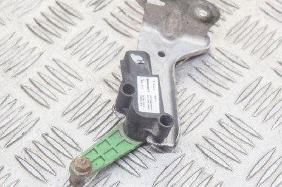Senzor de nivel &amp;icirc;nălțime st&amp;acirc;nga spate TESLA MODEL S 2015 OEM: 6006523-00-B,1004173-00-A,151601-01412 | 11704545 foto