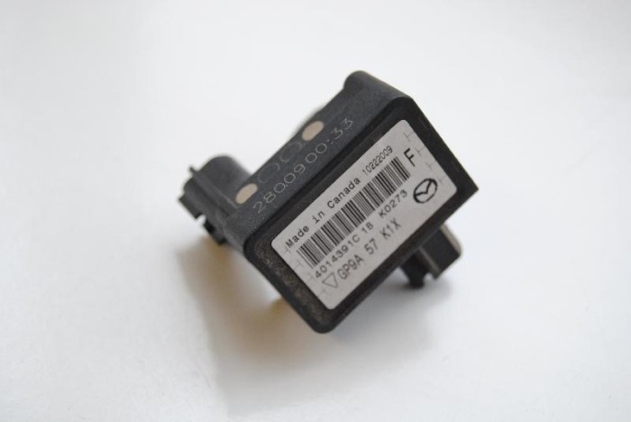 Senzor de impact dreapta față MAZDA CX-7 ER 2010 OEM: GP9A57K1X,4014391C 1825443
