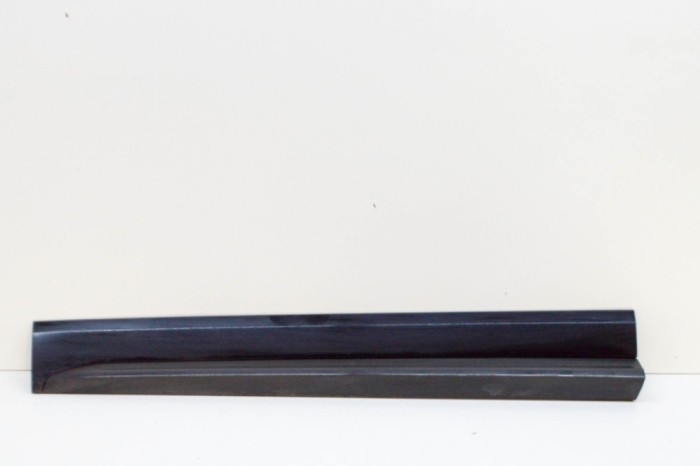 Bandou inferior ușă st&acirc;nga față AUDI Q5 FY 2021 OEM: 80A853959A | 21573046