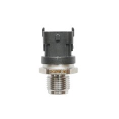 Senzor presiune combustibil pentru Case IH, New Holland, Massey Ferguson, Fendt cod OEM 837079434, 837079599, V837079434, V837079599, 2854542, 504333 foto