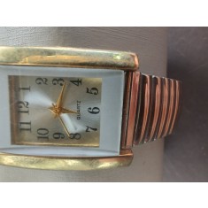 Ceas Damart, Model Dreptunghiular Auriu, Curea Metalică Elastică