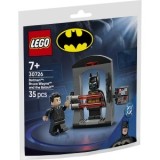 LEGO DC Super Heroes - Batman: Bruce Wayne si Batcostumul - 30726