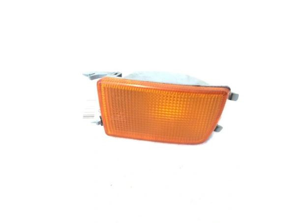 Lampa semnalizare fata VOLKSWAGEN GOLF III (1H), 08.1991-04.1999; VENTO/JETTA (USA) (1H), 01.1992-10.1998, partea stanga, ULO, tip bec P21W; galben