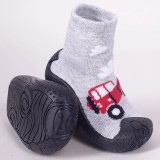 Mocasini pentru copii cu talpă antiderapantă &ndash; Design mașină roșie (Marime