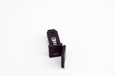 Port USB/AUX-In OPEL MOKKA / MOKKA X 2015 OEM: 20874710 17568665 foto
