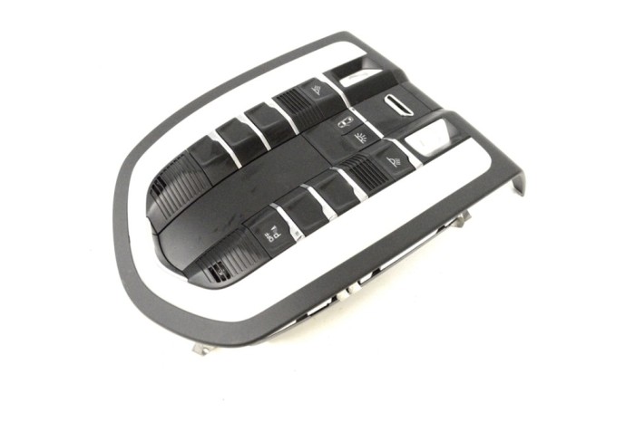 Iluminare interioară PORSCHE MACAN 95B 2016 OEM: 7PP959728E,7PP919211E,7PP959551GG,7PP035711A 14718889