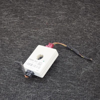 Amplificator de antena BMW 3 E90 2011 OEM: 9110621 3138124 foto